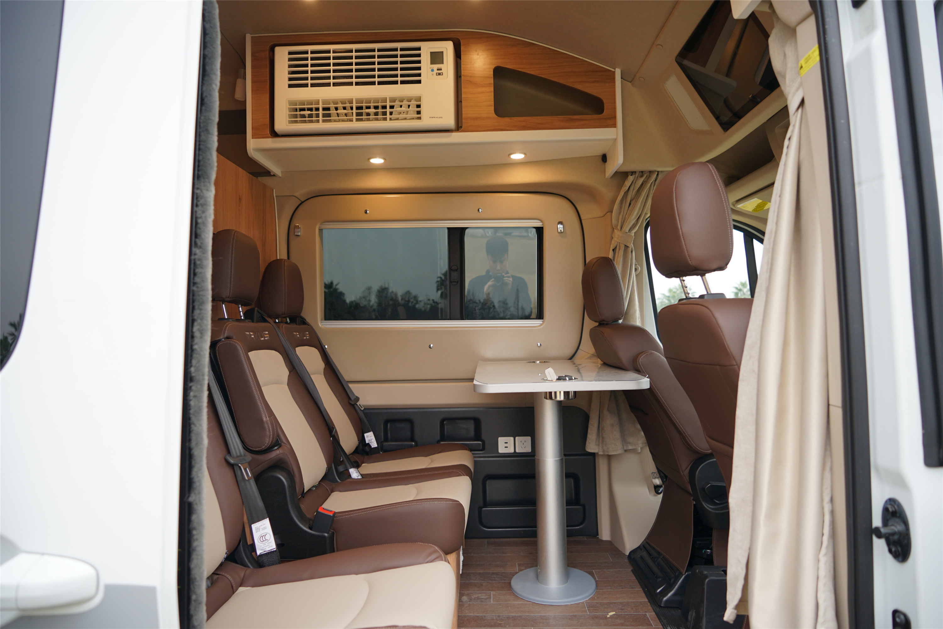 上汽大通maxus旅行家v90房车,房车大全大通v90