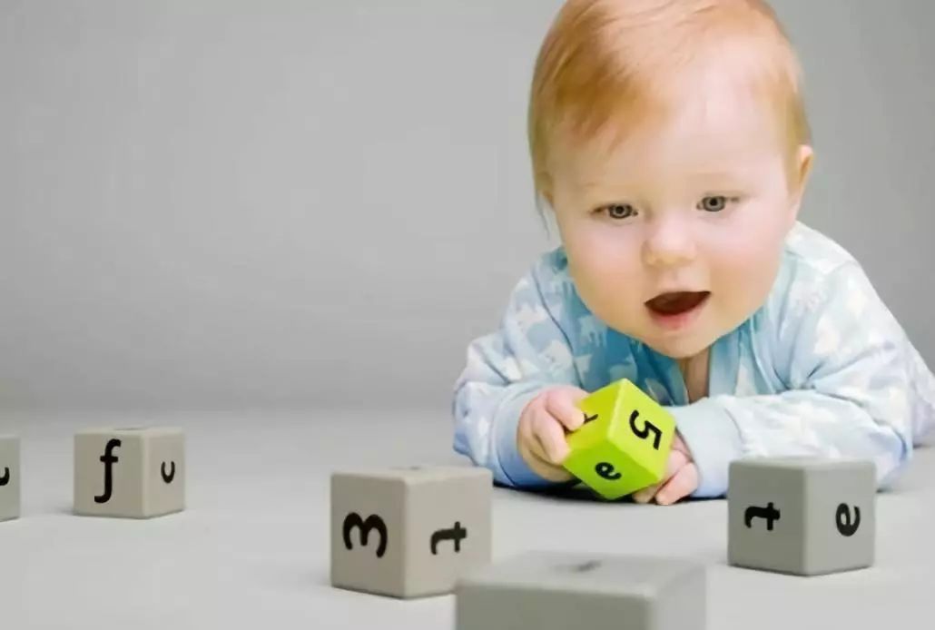 宝宝智力测评什么时间做,一岁半宝宝智力测试标准