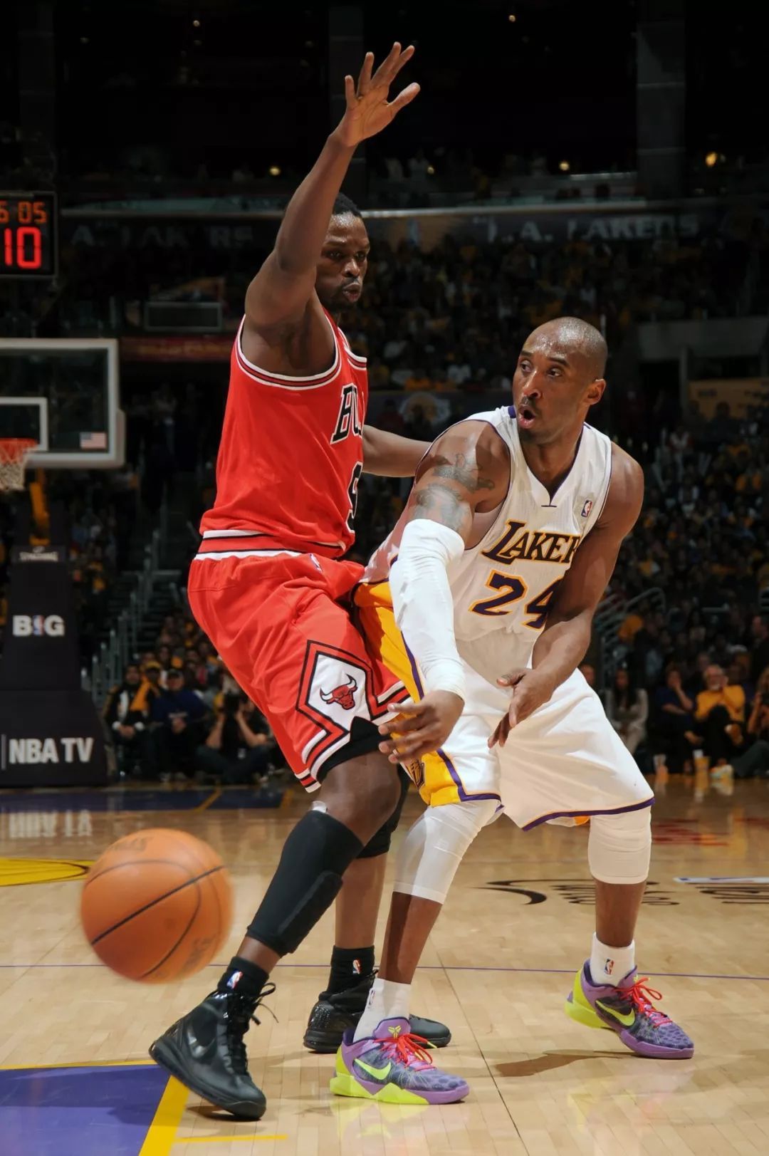 科比低帮鞋风靡,低帮科比