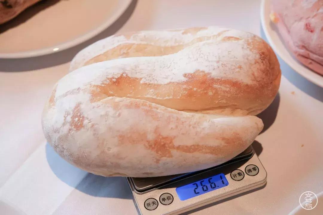 用解数学题的思路盲测郑州本地15款网红欧包