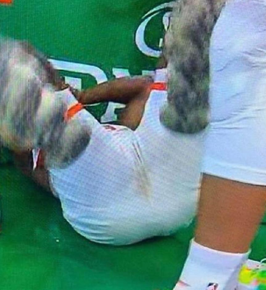 皮尔斯和哈登互造犯规,皮尔斯哈登打得比任何人都更出色