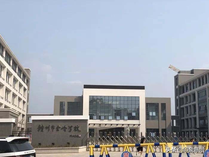 赣州市老城区有哪些中学,赣州中学属于哪个区