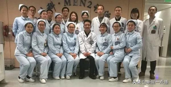 你拿生命保国安，我拄拐杖祛病痛！老兵一封感谢信揭秘战友情深