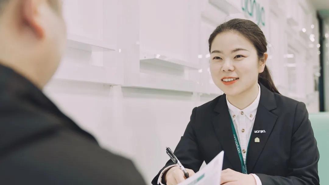 香港城市大学硕士，为何来链家做房产经纪人？