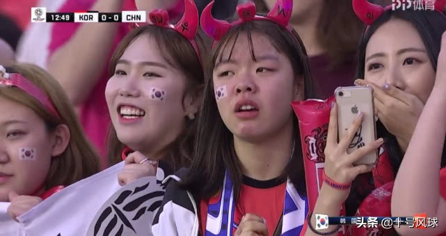 国足1:0韩国足坛人士犀利点评,国足对日本的比赛黄健翔点评