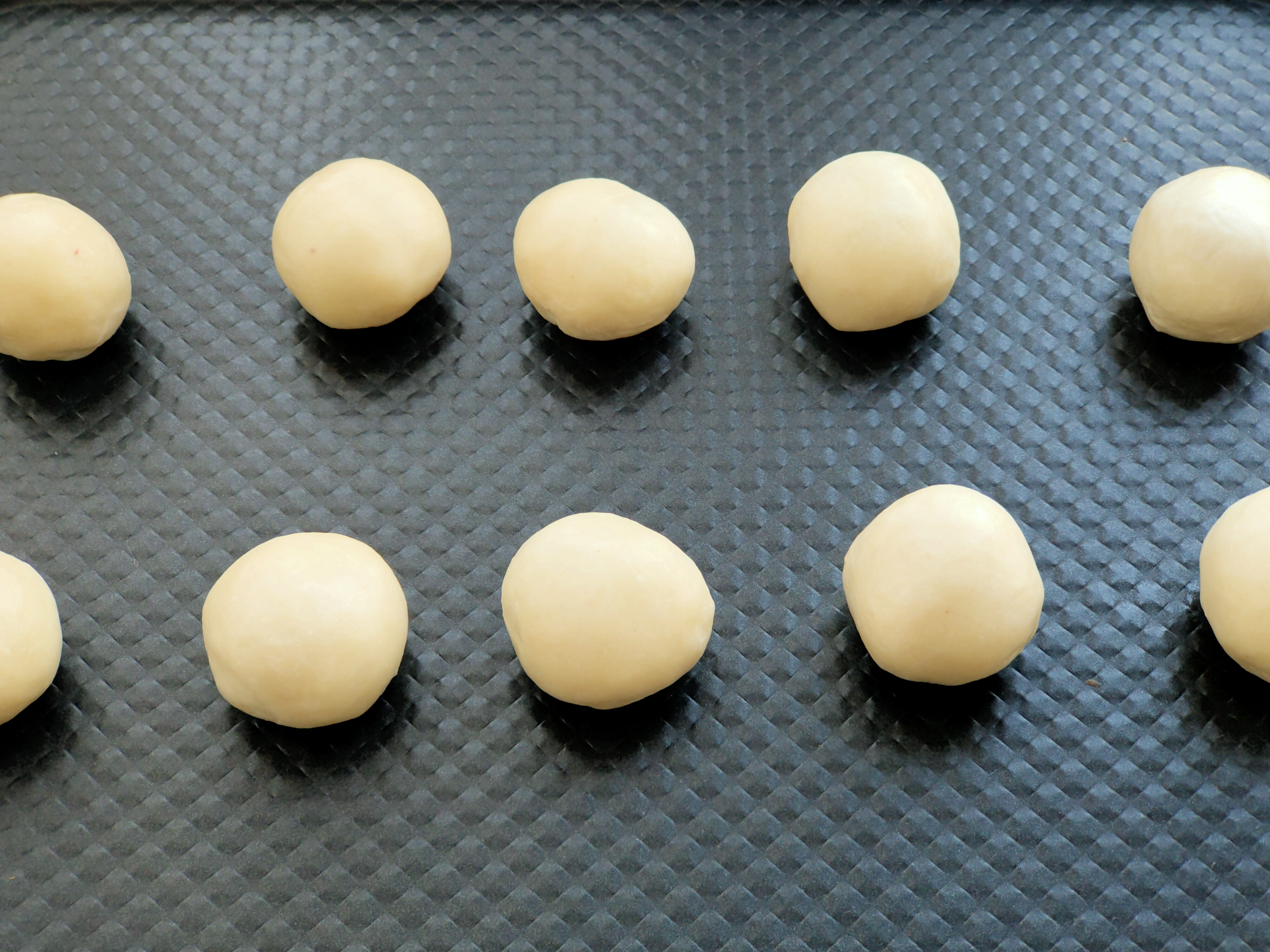 干玫瑰花怎么做成鲜花饼,什么玫瑰花可以做玫瑰花饼