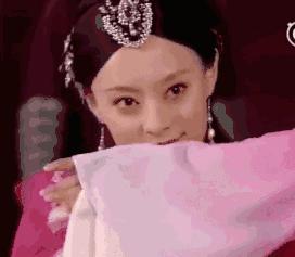 热巴古装舞蹈刘诗诗,热巴刘诗诗红毯展民族风韵