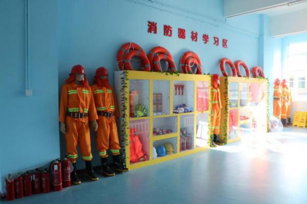 以奋斗之笔书写人生华章,以奋进之笔书写教育精彩答卷