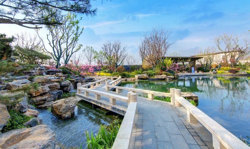 恒大网上卖房2月认购近10万套,恒大推出网上购房现在适合买房吗