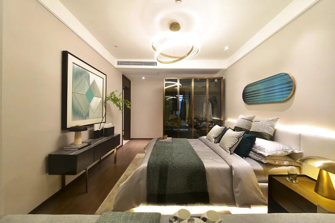 赞明月,点赞明月