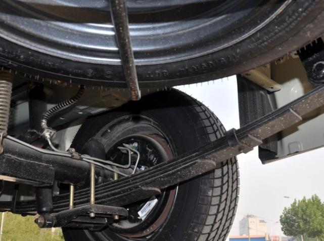 比五菱荣光更便宜的车,比五菱还省油的车