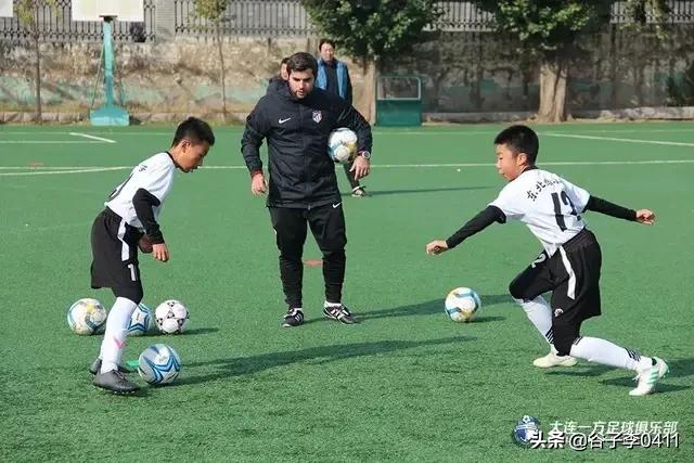 万达大连足球基地投资多少亿,万达在大连建足球场