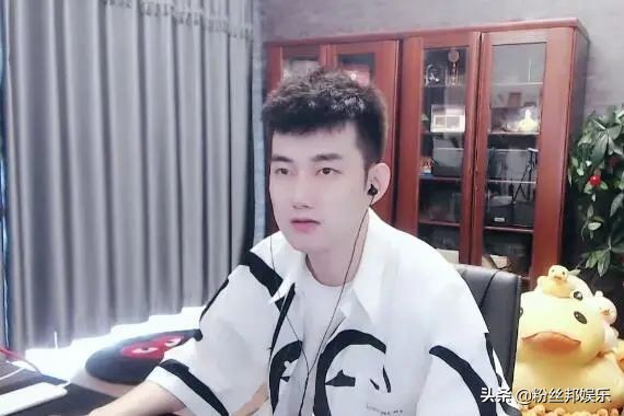 yy阿哲和七夜,yy七夜怎么出名的