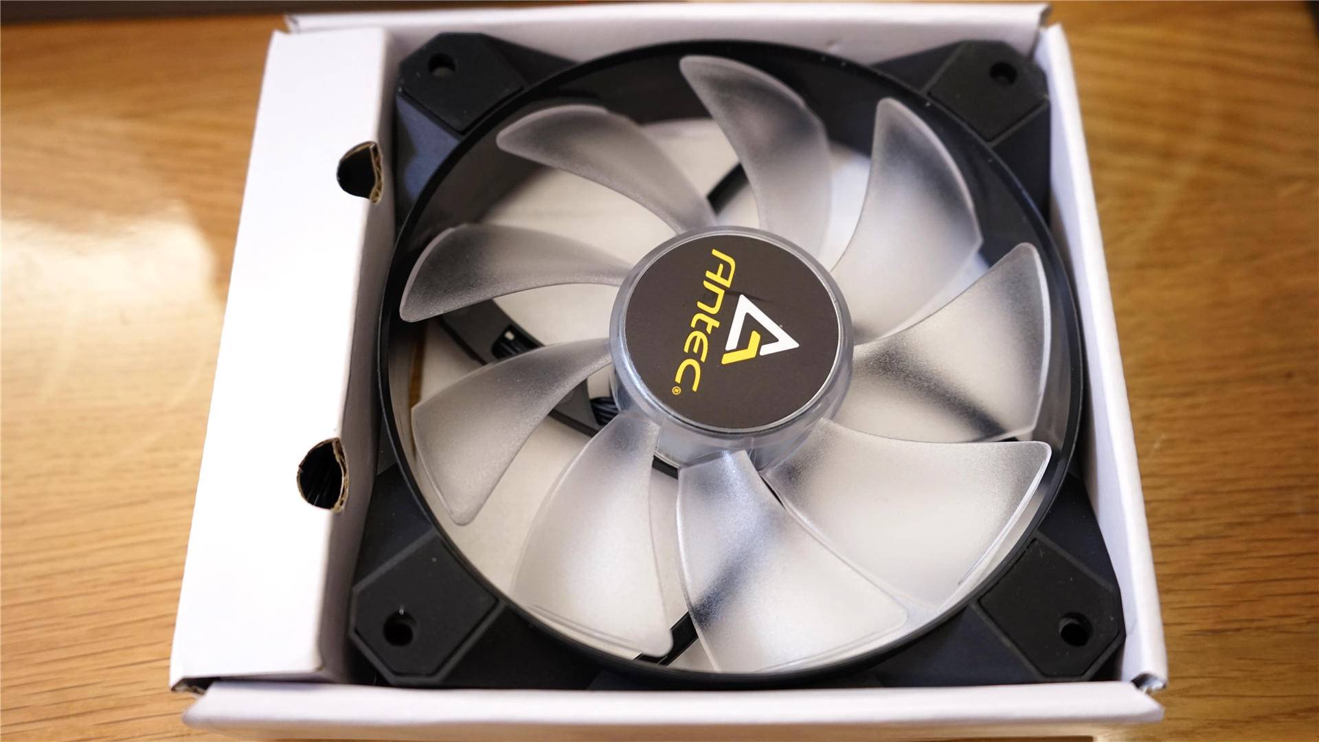 安钛克散热最好的机箱,安钛克机箱对比评测