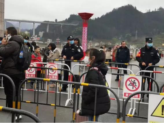 新型肺炎防控云南 (防控新型肺炎疫情云南警方在行动)