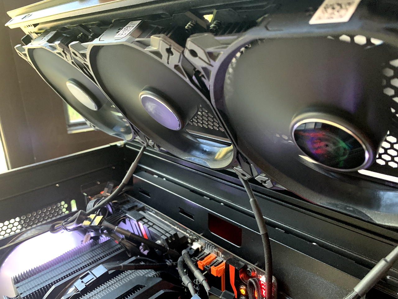 rogxf120风扇评测,内心强大外表朴素