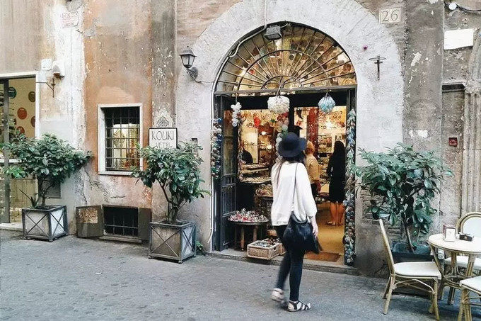 打卡意大利买手店,意大利罗马大牌折扣店