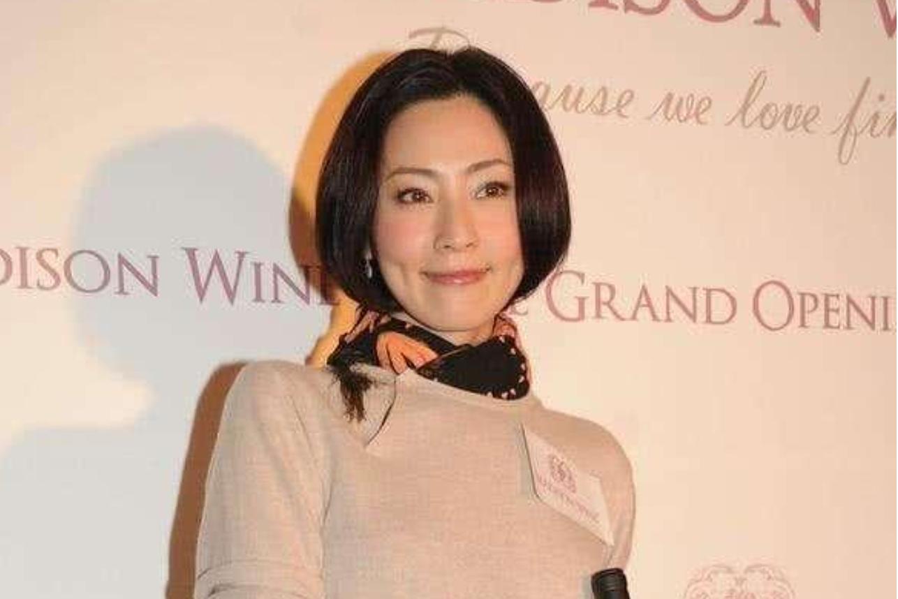 比豪门上位更励志，女星张玉珊从“大佬的女人”逆袭成豪门