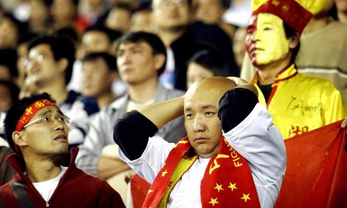 降价5倍仍卖不出!国足中国杯门票销售遇冷,球迷心死东道主成鸡肋