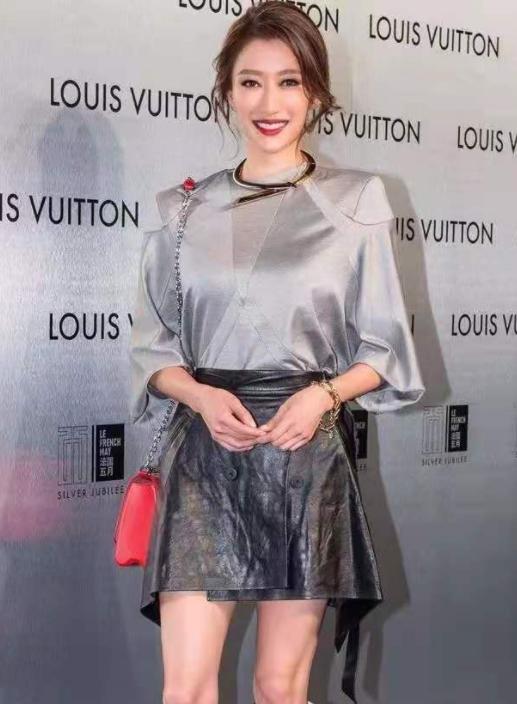 哥哥是谢霆锋，爸爸是谢贤，这是她未婚生女的底气？