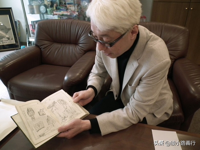 手冢冶虫铁臂阿童木手办,手冢治虫创作的铁臂阿童木