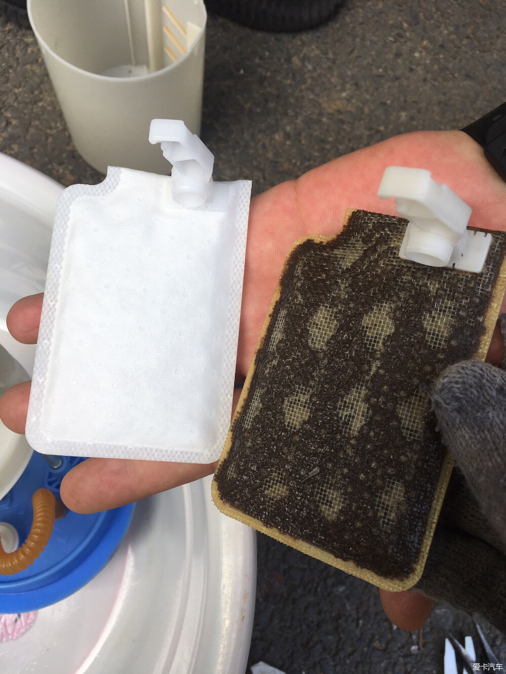 更换内置汽油滤芯油位很重,更换汽油内置滤芯把油用完吗