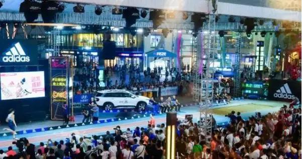 四川黄常洲世锦赛,黄常洲跑100米