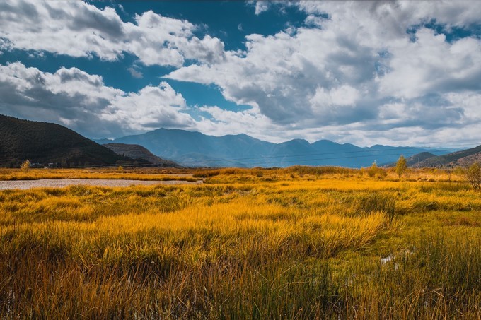消失的地平线上的“香巴拉”和“女儿国”（二）
