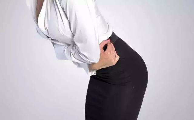 悲剧！12岁少女多次穿妈妈*裤内**，竟让她失去一侧输卵管