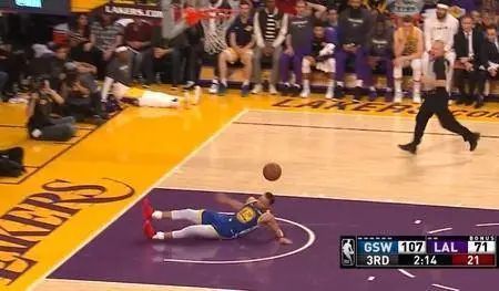 curry8球鞋换底,curry8模仿的是什么球鞋