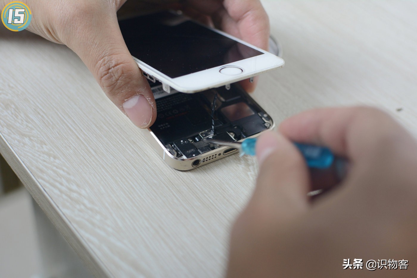 用了五年的iphone5s,用了五年的iphone6s换电池