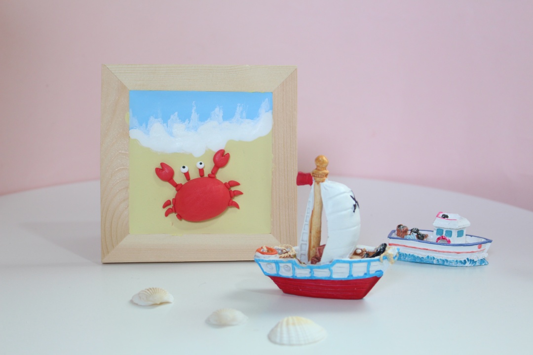 粘土手工螃蟹粘贴画,小螃蟹粘土画手工简单幼儿