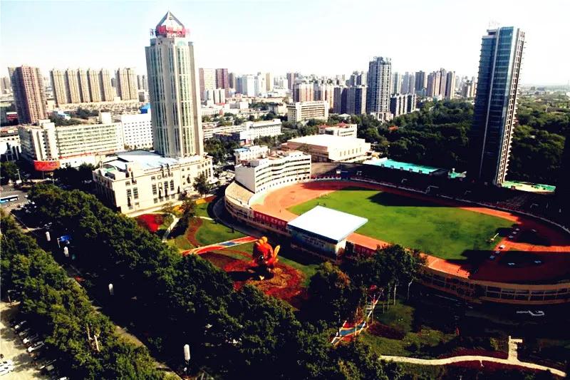 7.64万㎡，1200个停车位！新咸阳体育场来了！