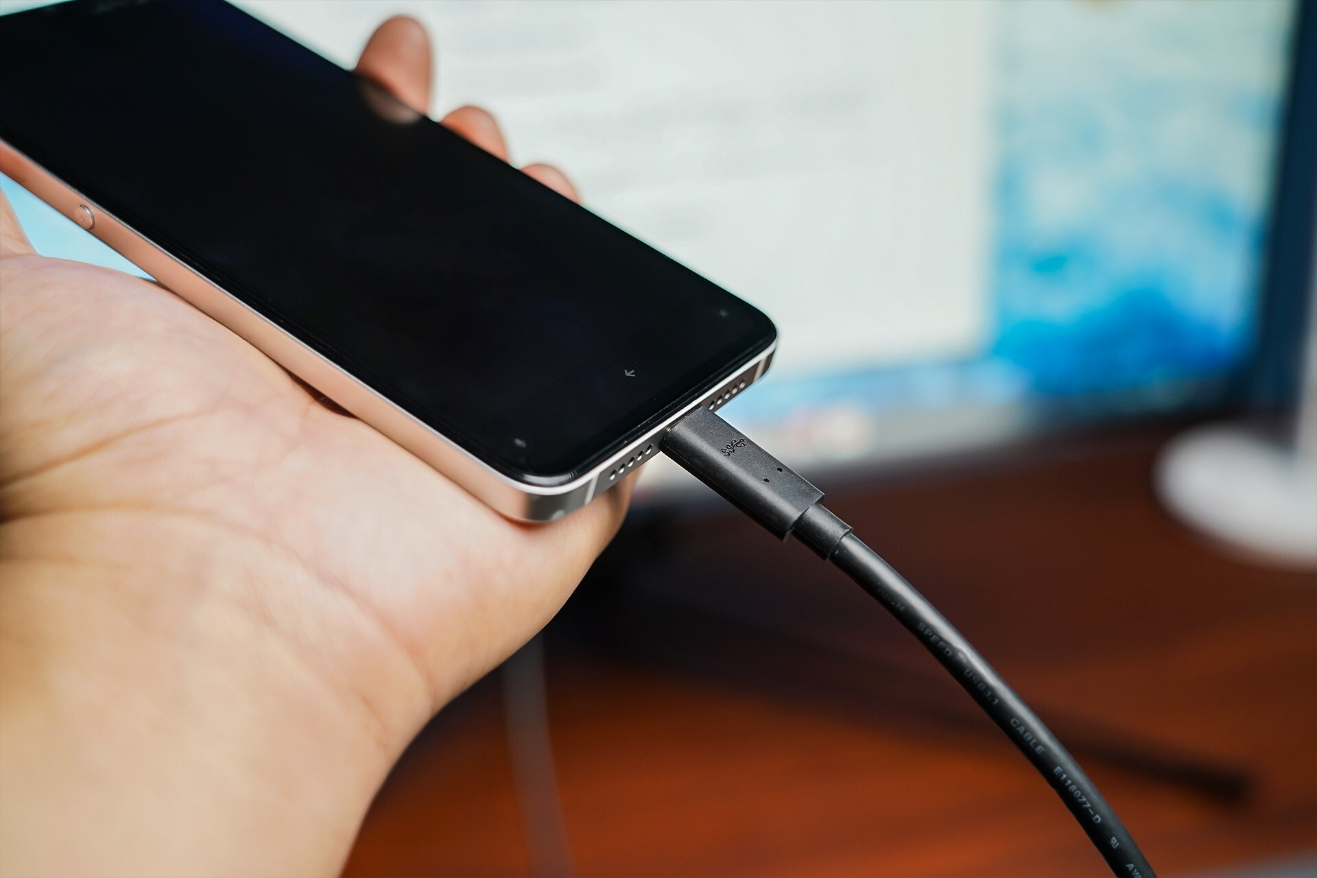 为什么3090一定要选4K/144Hz显示器,AOCAG274UXP实测