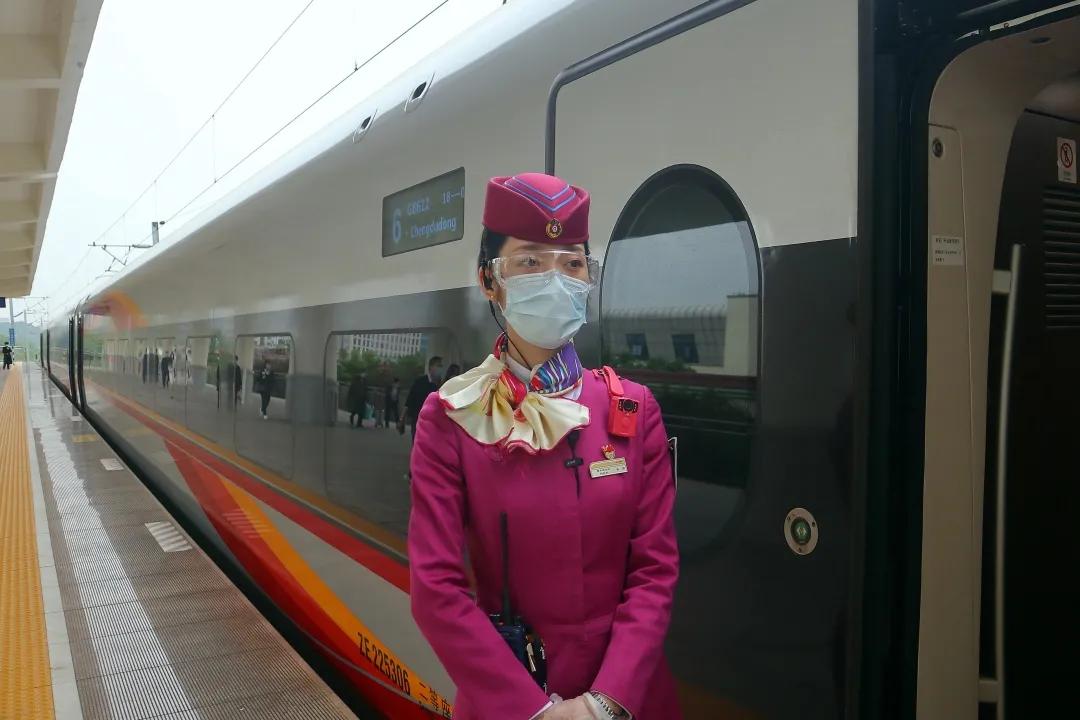 最长列车多少节车厢,列车长属于什么段