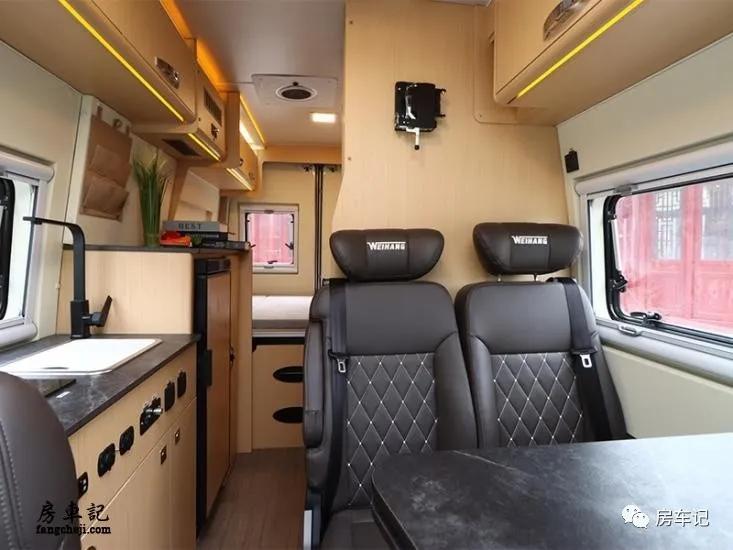 舒适实用，随心出游！卫航V590给您保姆车的大气和空间