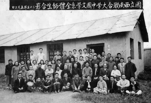 要当作家,就去读中文系?朱光潜:千万别,念中文系纯浪费时间