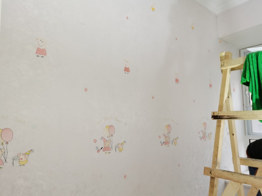 刚贴完墙布的房间可以睡吗,糯米胶贴完墙布几天能住人