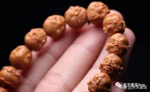 最好的猴头核桃,怎么分辨是不是猴头核桃雕刻的