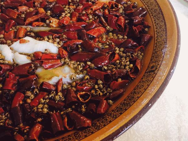 「两江“双晒”」力杨水上漂、大竹林焖烧鸡、翠云水煮鱼…两江新区“宝藏”美食推荐