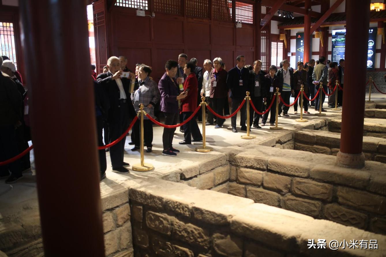 走进酒厂寻香觅味体验白酒文化,探访酱酒酒厂