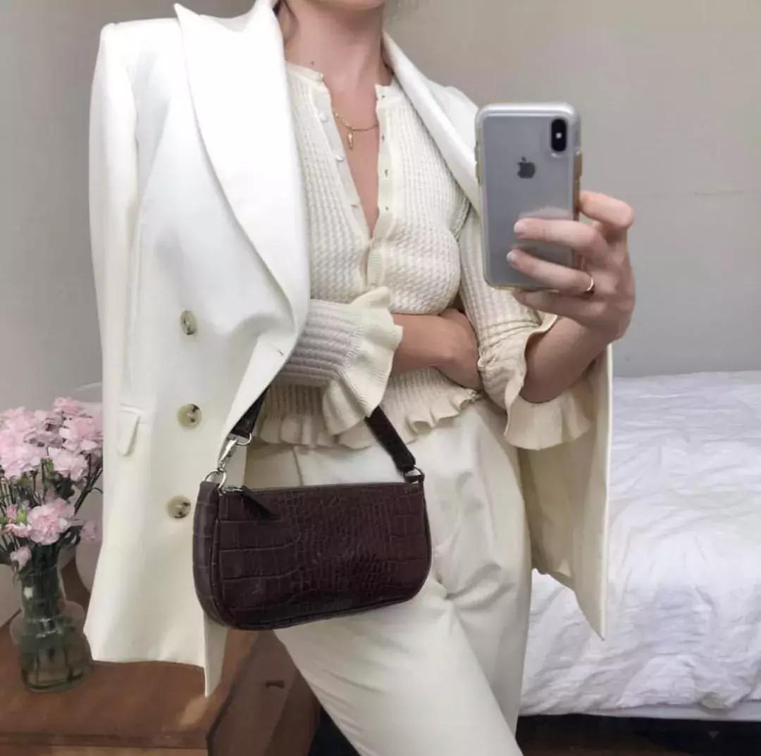 袁咏仪买口红爱马仕,袁咏仪喜欢爱马仕包包快乐大本营