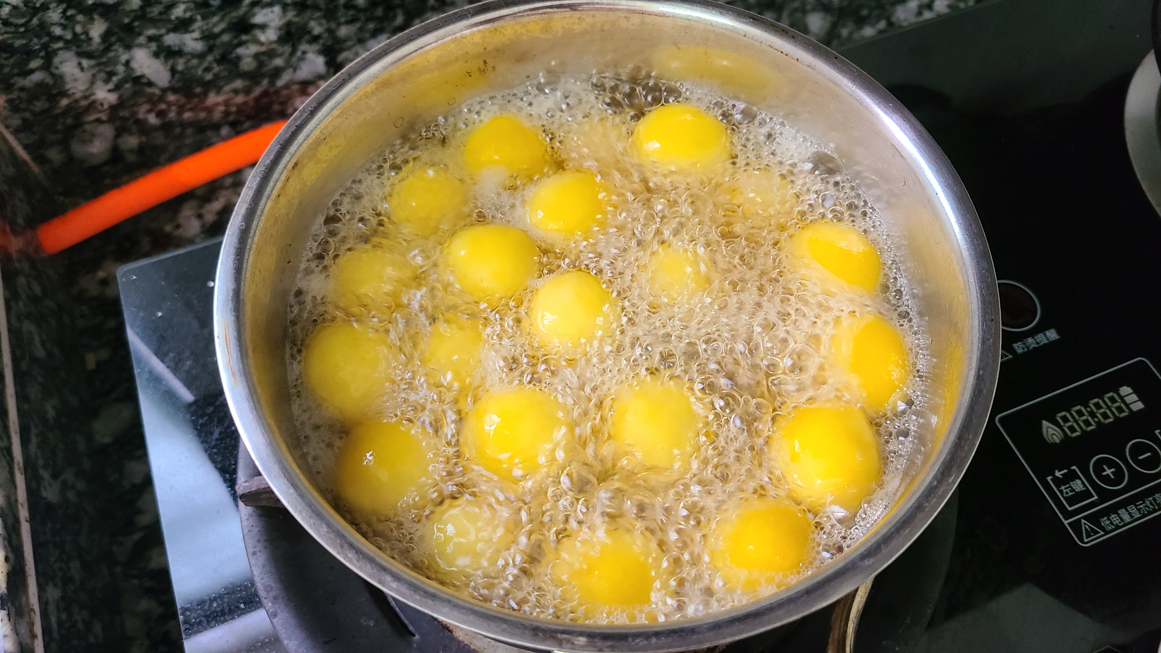 冬天广东正宗粤式糖水,广东秋冬糖水怎么做