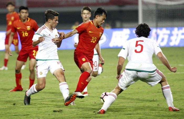 浙江u14被踢,浙江u15足球比赛打架事件