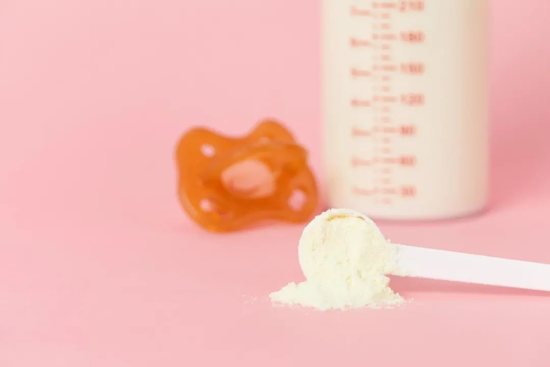 对奶粉一窍不通？这些品牌的奶粉可以放心大胆地闭眼入