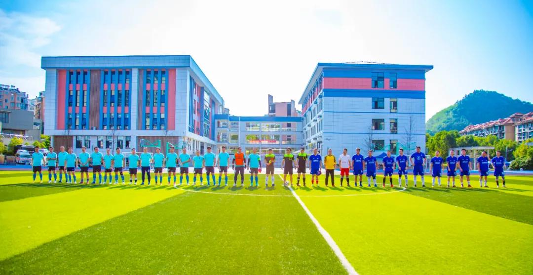 以球会友传情谊增进交流展风采,以球会友推动蓬勃发展