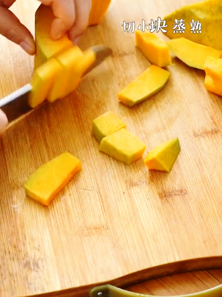 蒸馒头要不要撒点水,蒸馒头时要不要在馒头表面洒点水