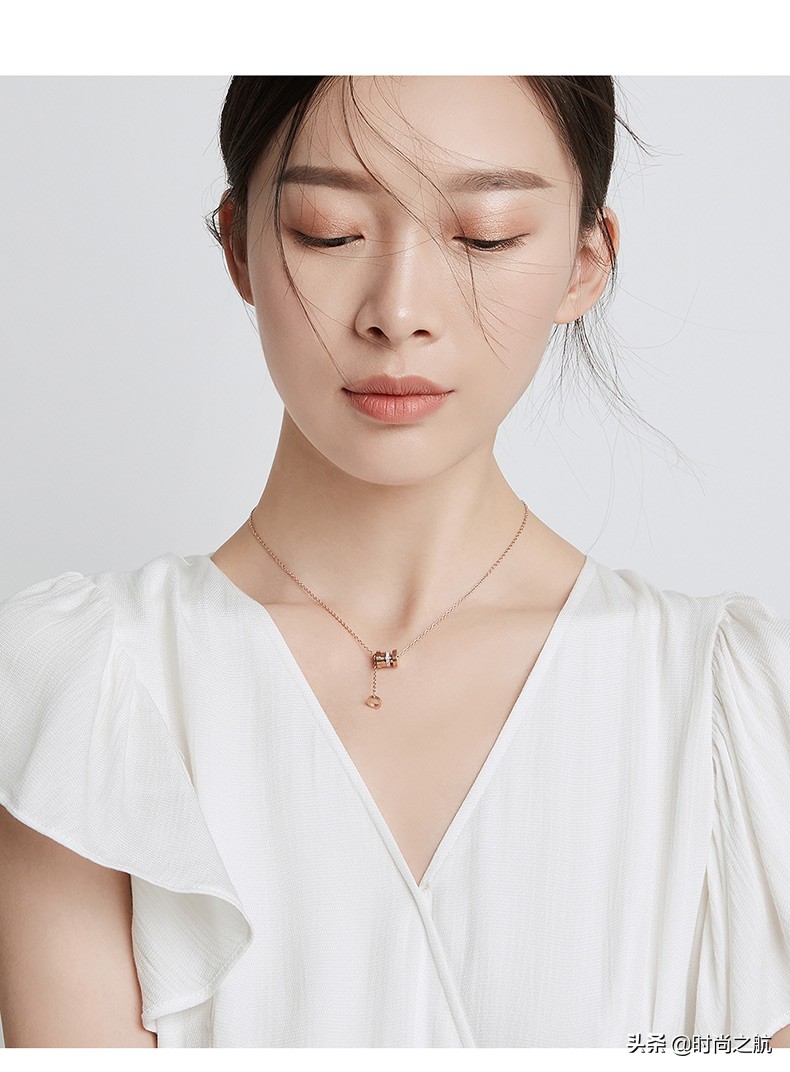 精致又有存在感的项链,有一款简单有品位的项链