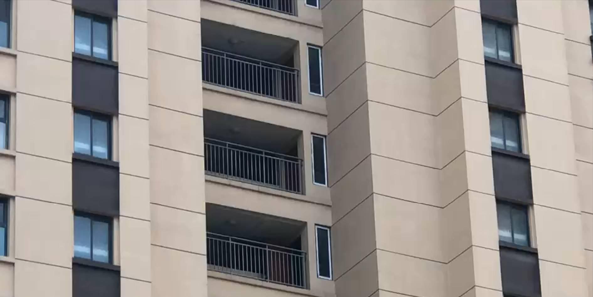 两梯四户连廊的房子有哪些优缺点,连廊房居住体验到底好不好