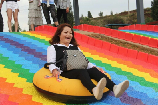 克依黑景区彩虹滑道,克依黑景区玻璃栈道